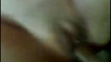 பியூர் டேபூவிலிருந்து சூடான அபிகாயில் மேக்குடன் மில்ஃப் ஸ்க்ரூ