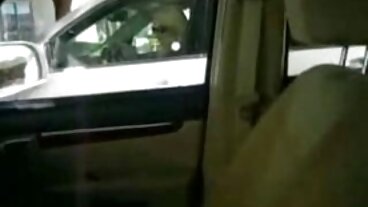 பேங்கின் அழகான லீனா அலெக்சிஸுடன் சோபா ஸ்க்ரூவில்!