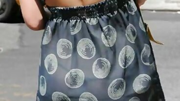 டீம் ஸ்கீட்டில் இருந்து ஹாட் நடாலி நைட் உடன் ஷேவ் செய்யப்பட்ட படம்