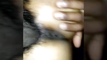 டீன்ஸ் லவ் பிளாக் காக்ஸின் சூடான நிக்கி ஸ்னோவுடன் கூடிய டீன் படம்