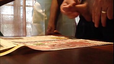 பேட் டாடி பிஓவியில் இருந்து கவர்ச்சியான நெல்லா ஜோன்ஸுடன் டாட்டூ படம்