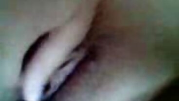 ஏஞ்சலினா வாலண்டைன், சவன்னா கோல்ட் மற்றும் வெலிசிட்டி வான் ஆகியோருடன் டாகிஸ்டைல் ஆக்ஷன் உங்கள் அம்மாவில் இருந்து ஆபாசப்படம் செய்கிறது